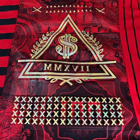 Switch Remarkable Billionaire's Club Graphic Tee - Picture 2 of 6